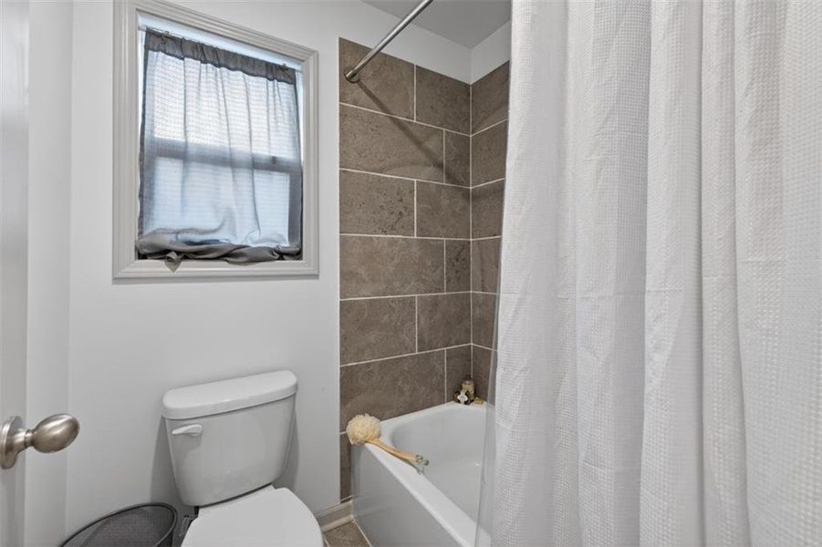 Furnished interior view inside a new home in , Winder (Image 6).