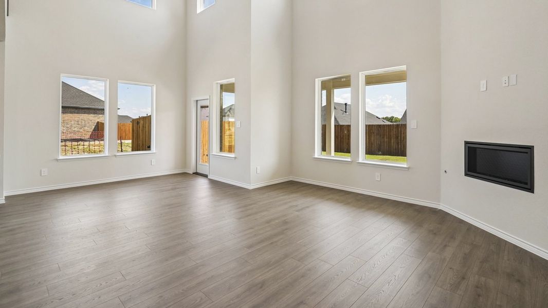 Spacious, unfurnished interior of a new home in Morning Ridge, Princeton (Image 6).