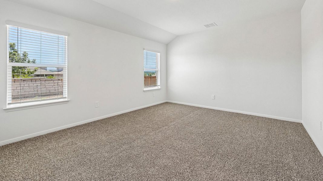 Spacious, unfurnished interior of a new home in Bar W Ranch, Leander (Image 29).