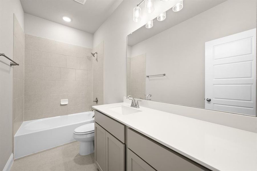 2432 Scott- Bathroom-2