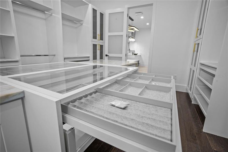 Furnished interior view inside a new home in , Eustis (Image 19).