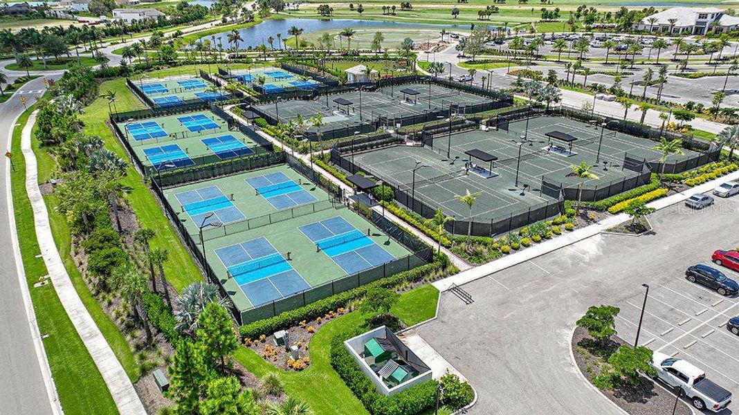 Community amenities in Esplanade at Azario Lakewood Ranch, Bradenton (Image 31).