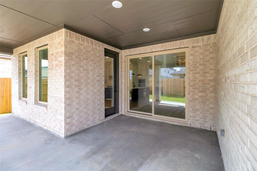 Exterior details and patio area of a home in Midline, Webster (Image 2). Exterior details and patio area of a home in Midline, Webster (Image 2).