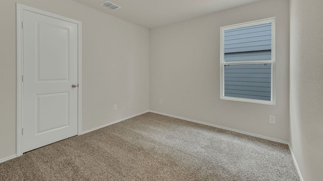 Spacious, unfurnished interior of a new home in Sunset Oaks, Maxwell (Image 19).