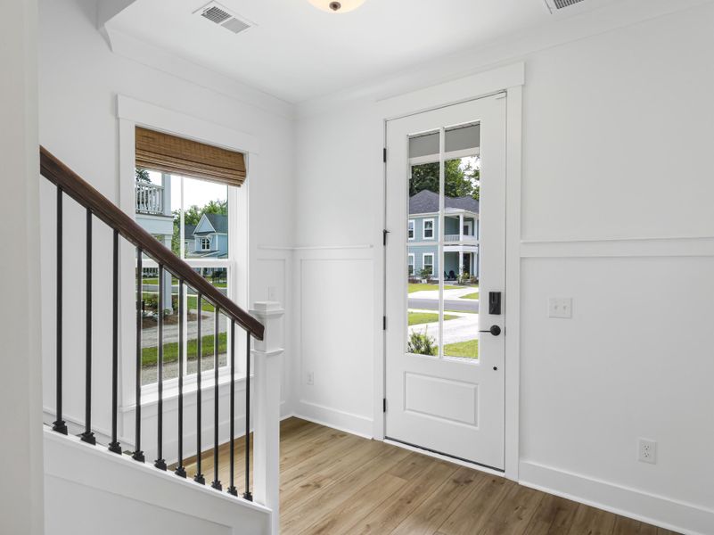Spacious, unfurnished interior of a new home in Pineland Village, Summerville (Image 18).