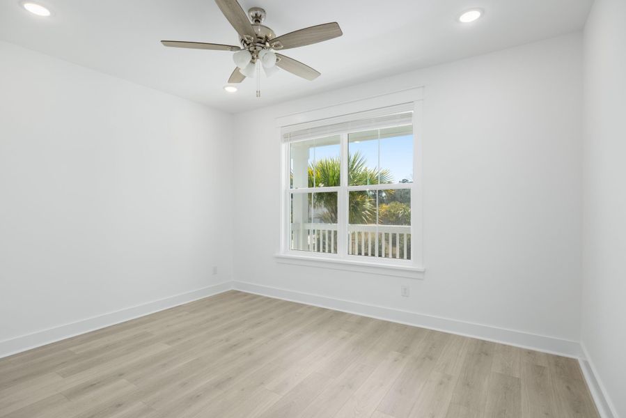 Spacious, unfurnished interior of a new home in , Mount Pleasant (Image 27).