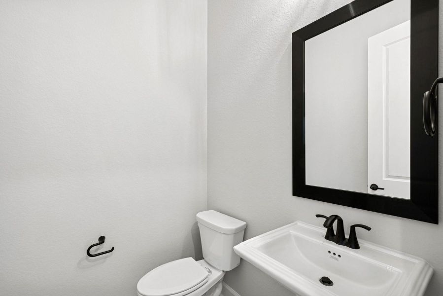 Furnished interior view inside a new home in Harvest Green 45', Richmond (Image 14).