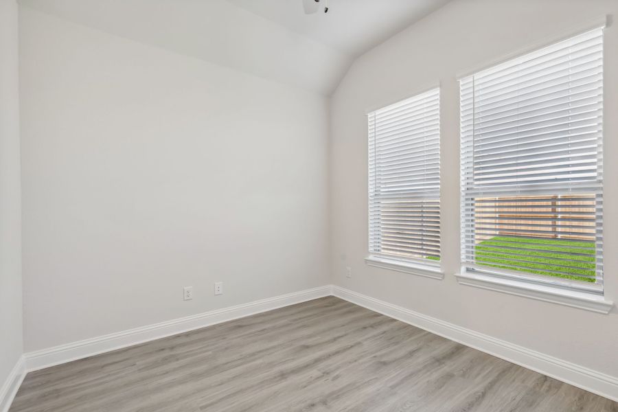 Spacious, unfurnished interior of a new home in Summer Crest, Fort Worth (Image 14). Spacious, unfurnished interior of a new home in Summer Crest, Fort Worth (Image 14).
