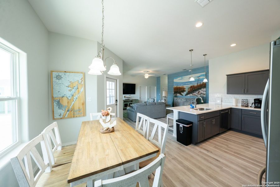 Furnished interior view inside a new home in , Rockport (Image 14).