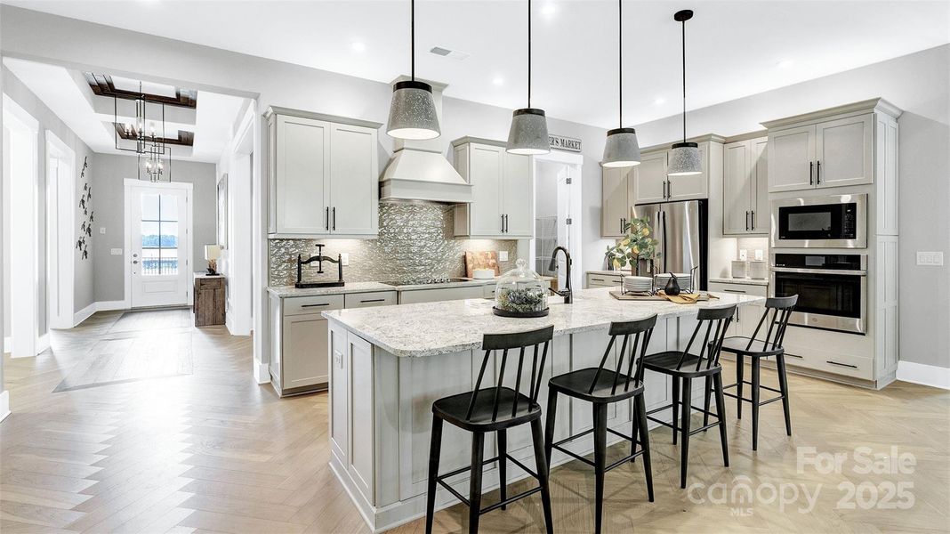 Model photo used for reference