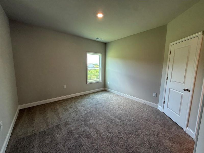 Spacious, unfurnished interior of a new home in , Hoschton (Image 24).