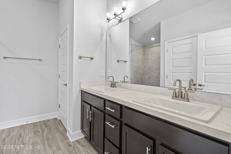 Furnished interior view inside a new home in Summerglen, Jacksonville (Image 6).