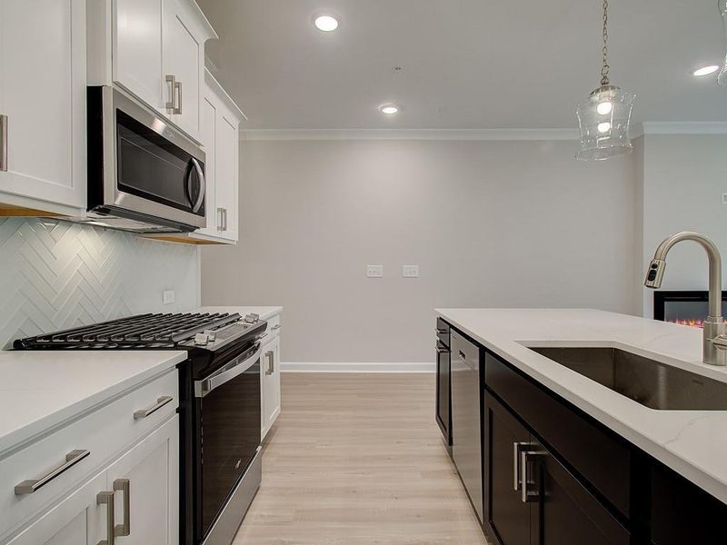 Furnished interior view inside a new home in Cherokee Township, Acworth (Image 7).
