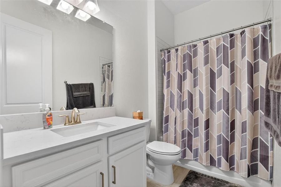 Furnished interior view inside a new home in Southshore Bay: The Estates, Wimauma (Image 11).