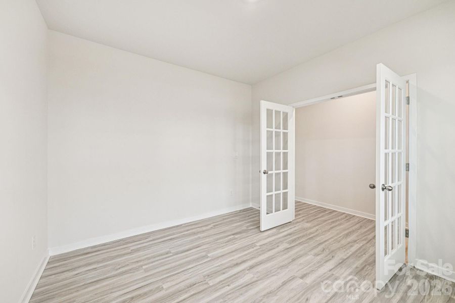 Spacious, unfurnished interior of a new home in Silverstein, Salisbury (Image 15).