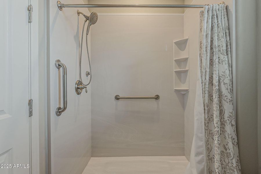2nd Master Suite Walk in shower