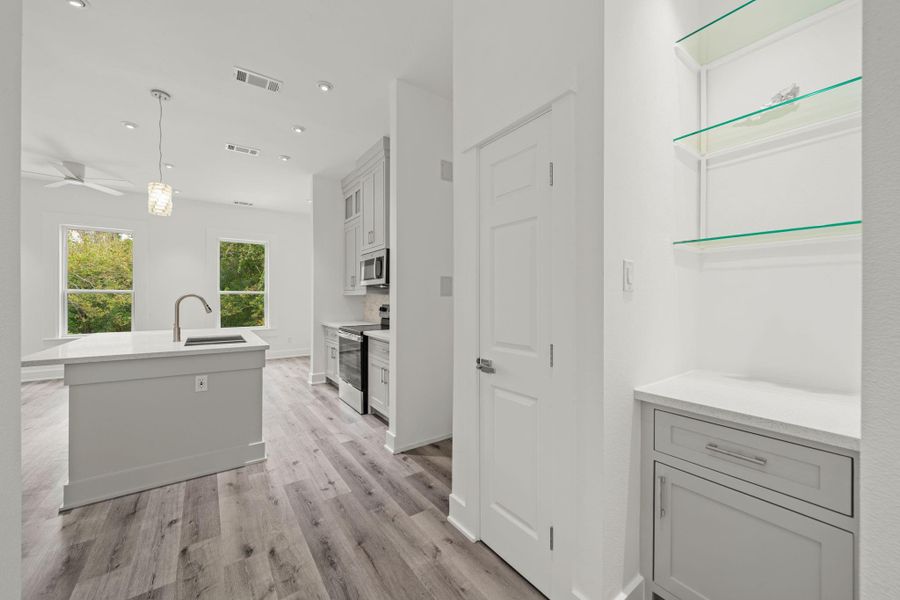 Gallery - Facing Kitchen