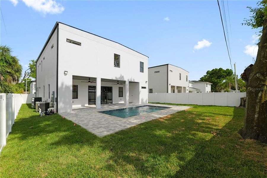 Exterior details and patio area of a home in , Tampa (Image 28).