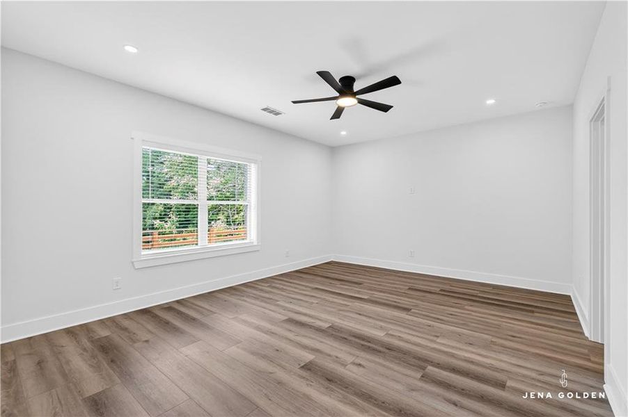 Spacious, unfurnished interior of a new home in , Dahlonega (Image 67).