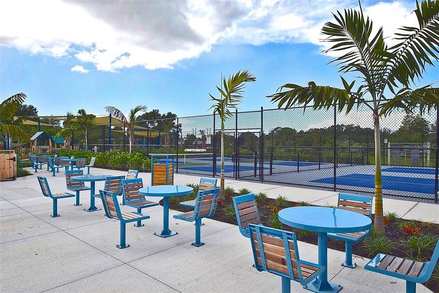Community amenities in , Nokomis (Image 42).
