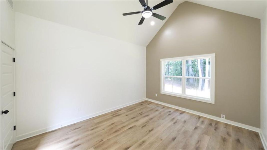 Spacious, unfurnished interior of a new home in , Bremen (Image 28).