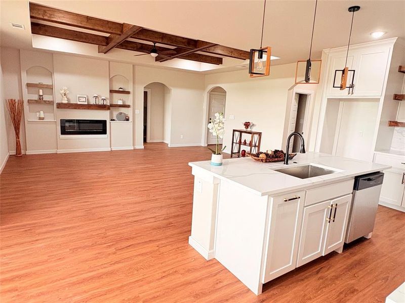 Furnished interior view inside a new home in , Quinlan (Image 4).