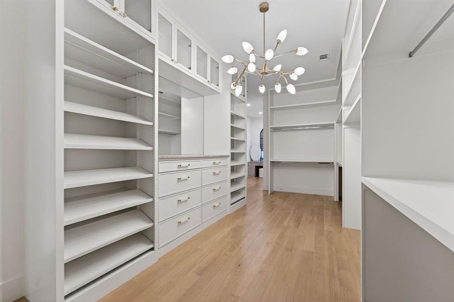 Image 35 of a home in .