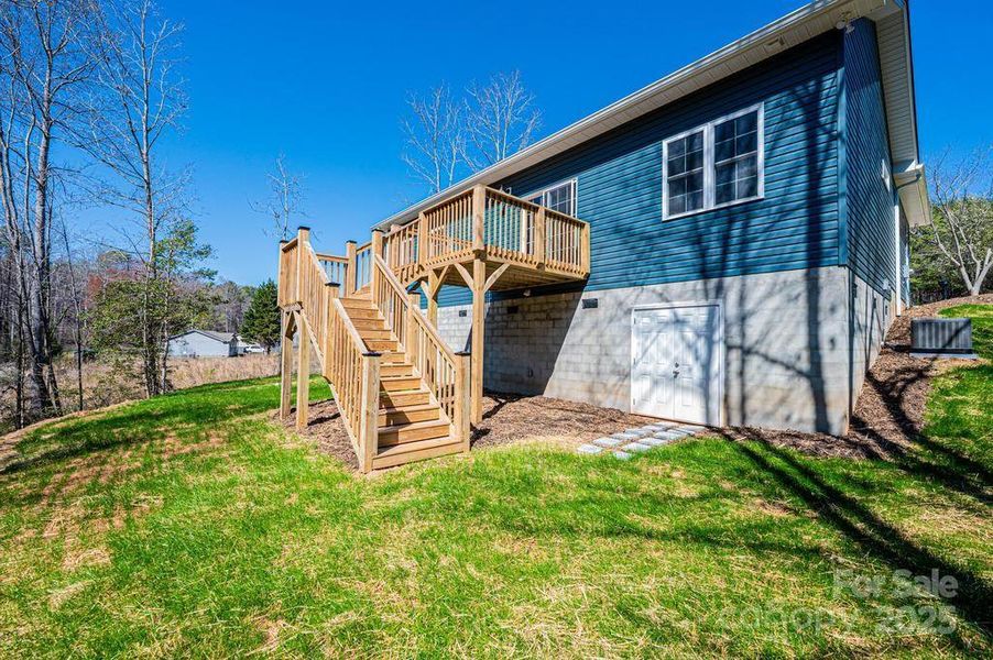 Front exterior of a new home in , Hickory, NC, highlighting curb appeal (Image 16).