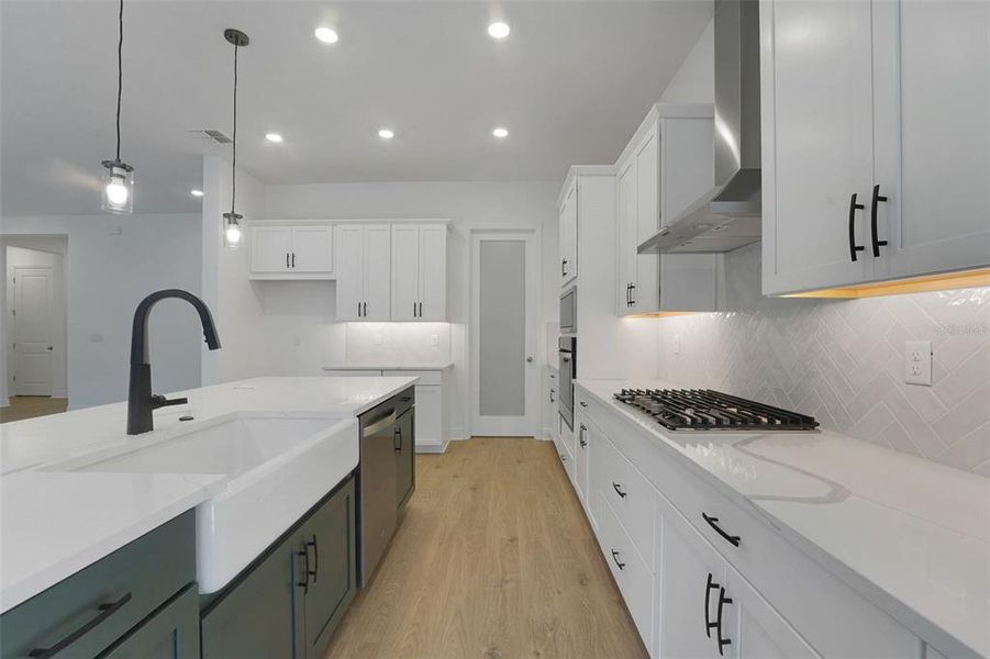 Furnished interior view inside a new home in Palms at Windermere, Windermere (Image 15). Furnished interior view inside a new home in Palms at Windermere, Windermere (Image 15).