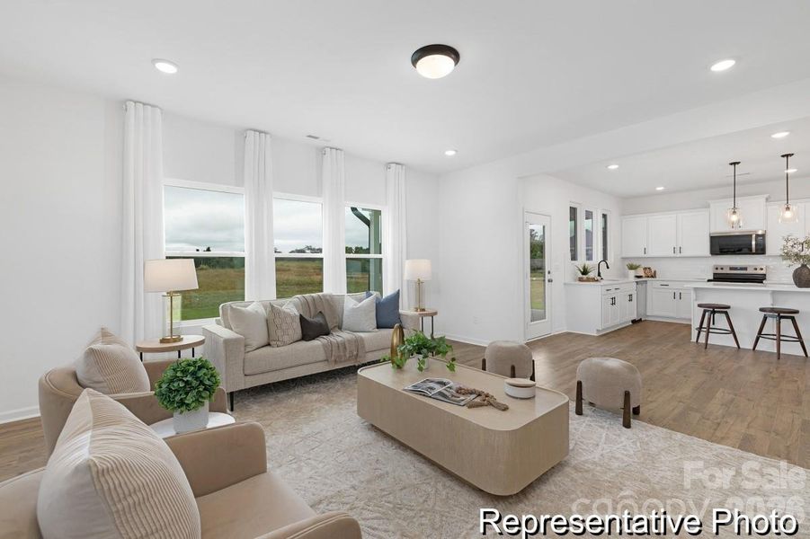 Furnished interior view inside a new home in , Red Cross (Image 9).