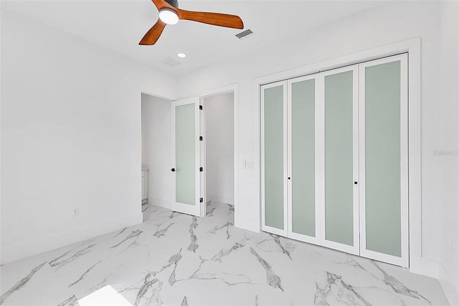 Spacious, unfurnished interior of a new home in , Port Charlotte (Image 21).