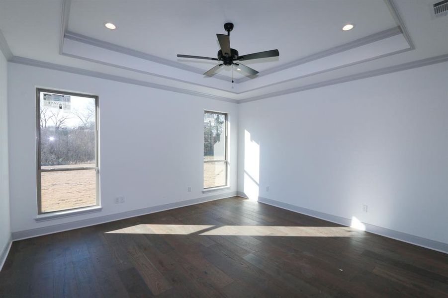 Spacious, unfurnished interior of a new home in , Tyler (Image 19).