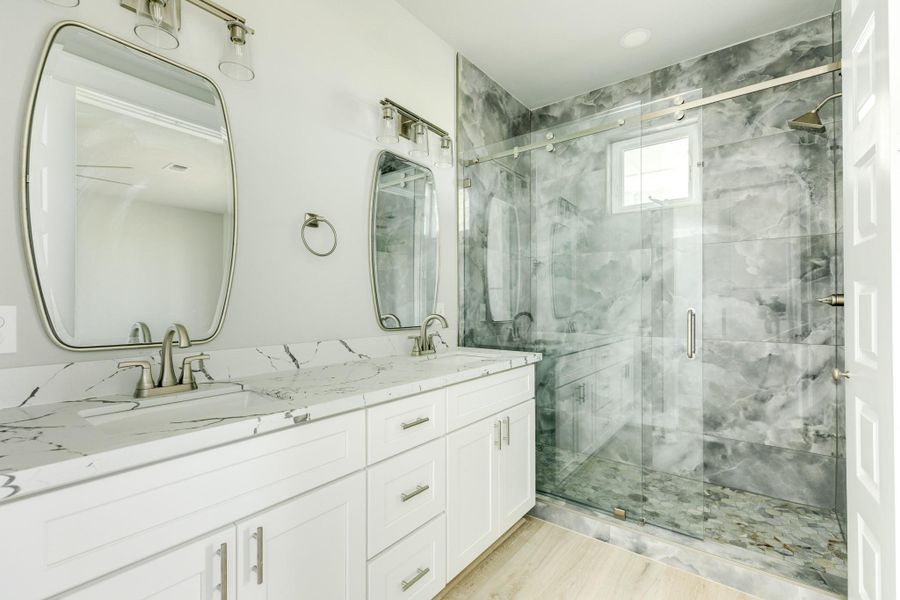 Furnished interior view inside a new home in , Galveston (Image 14).