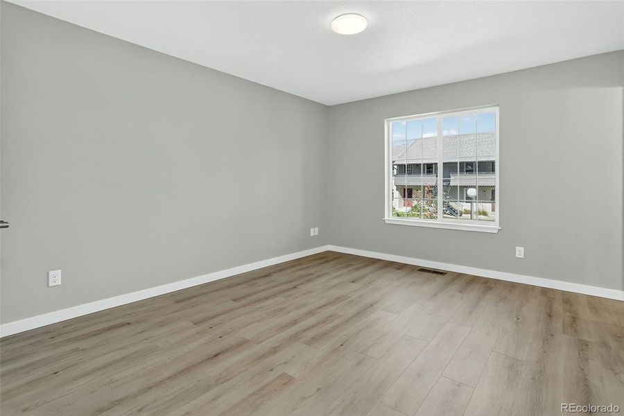Spacious, unfurnished interior of a new home in , Centennial (Image 16).