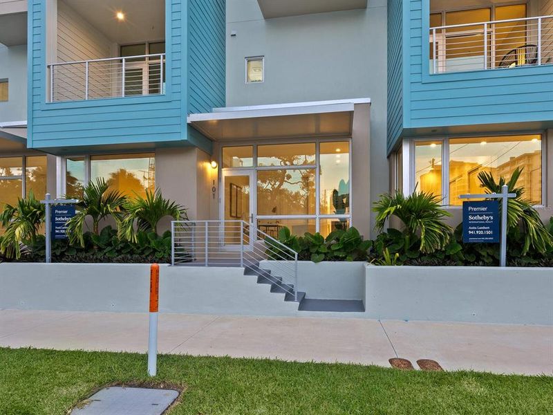 Exterior details and patio area of a home in , Sarasota (Image 27).