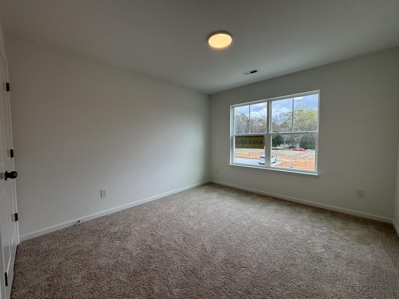 Spacious, unfurnished interior of a new home in CraigStone, Woodruff (Image 11).