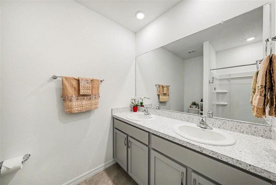 Furnished interior view inside a new home in , Wesley Chapel (Image 15).