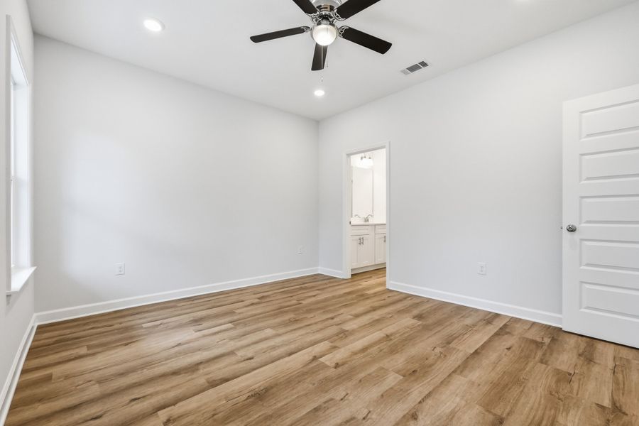 Spacious, unfurnished interior of a new home in Live Oak Cottages, Freeport (Image 38). Spacious, unfurnished interior of a new home in Live Oak Cottages, Freeport (Image 38).