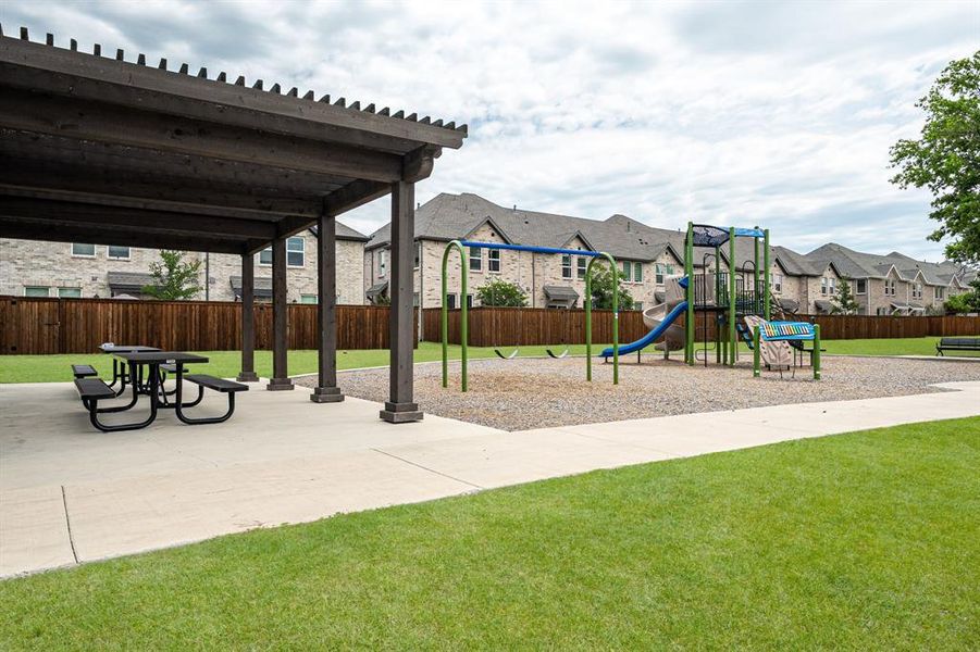 Community amenities in , Celina (Image 35).