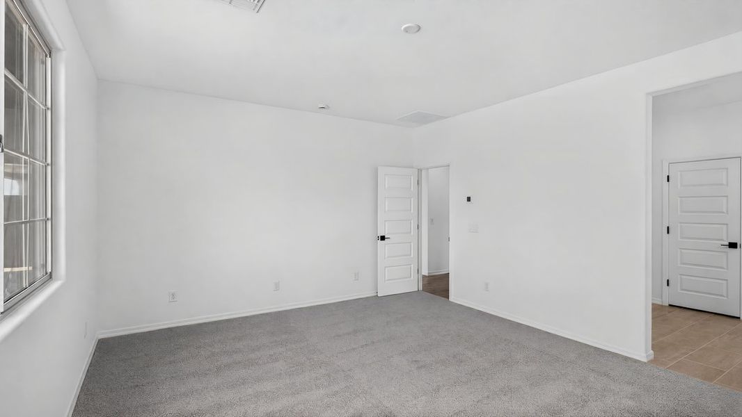 Spacious, unfurnished interior of a new home in Parkside, Avondale (Image 17).