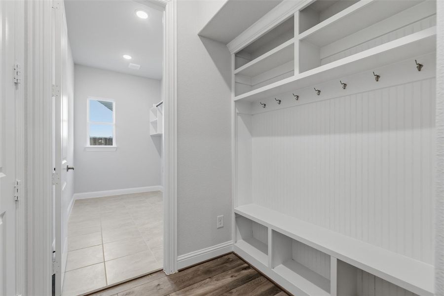 Spacious, unfurnished interior of a new home in Sundance Cove, Crosby (Image 35).