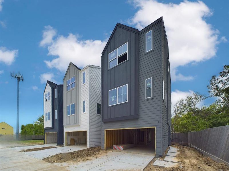 3 story floor plan - 3 bedrooms, 3.5 bathrooms and a flex room on the second floor!