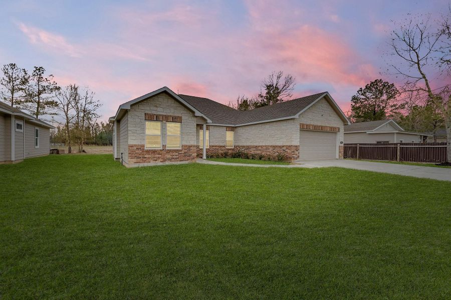 Large backyard with plenty of space for outdoor entertaining, gardening, or creating your own private retreat.