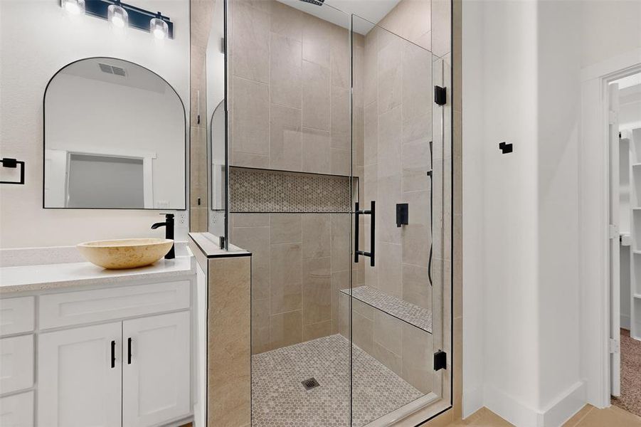 Furnished interior view inside a new home in , Gun Barrel City (Image 14).