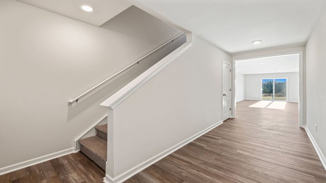 Spacious, unfurnished interior of a new home in Durbin Meadows, Fountain Inn (Image 13).