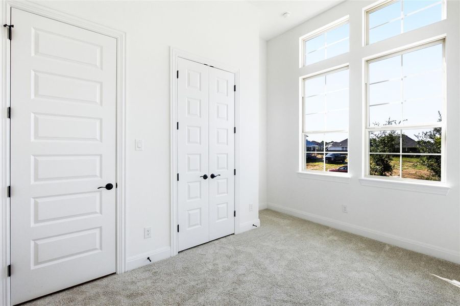 Spacious, unfurnished interior of a new home in Oaks at San Gabriel, Georgetown (Image 18).