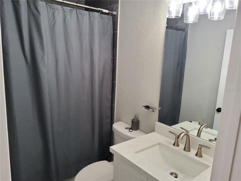 Furnished interior view inside a new home in , Ocklawaha (Image 6).