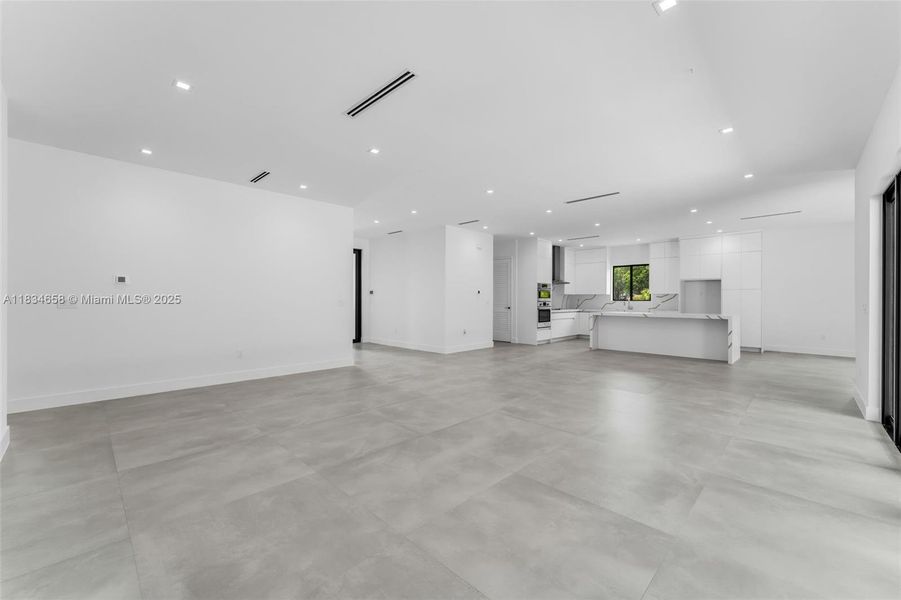 Spacious, unfurnished interior of a new home in , Cutler Bay (Image 25). Spacious, unfurnished interior of a new home in , Cutler Bay (Image 25).