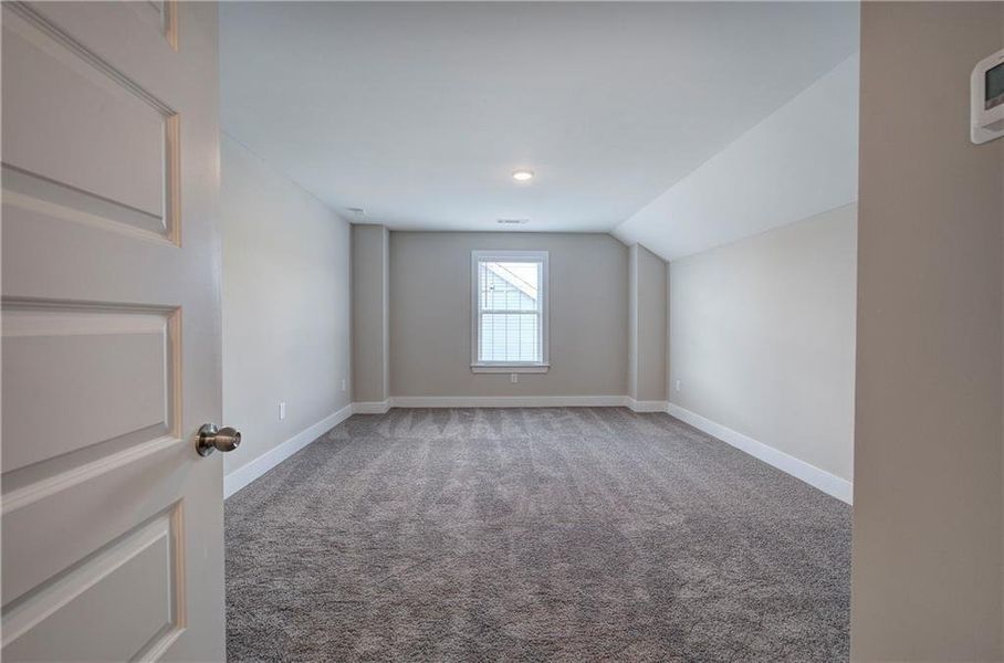 Spacious, unfurnished interior of a new home in , Cartersville (Image 17).