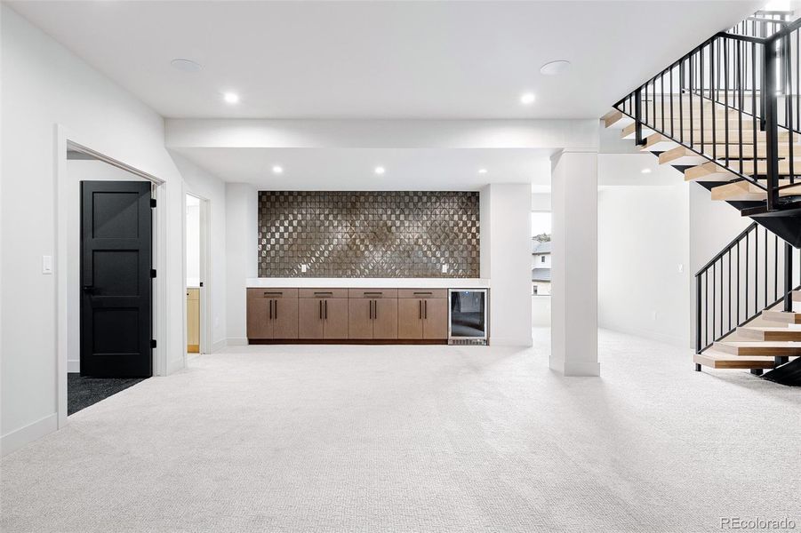 Spacious, unfurnished interior of a new home in , Littleton (Image 13).